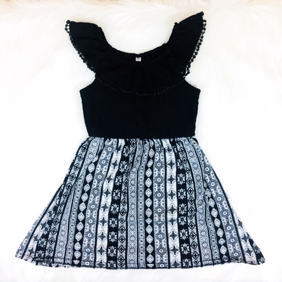 Xhilaration Girls Black & White Lace Dress Size Sm - Picture 1 of 7